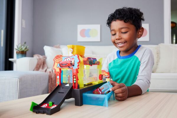 MATE-JBM70 CARS RENK DEG.MCQUEEN ILE YIKAMA OY 3