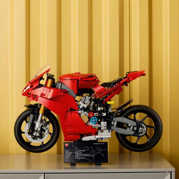 ADOL-LMT42202 DUCATI PANIGALE V4 S  1