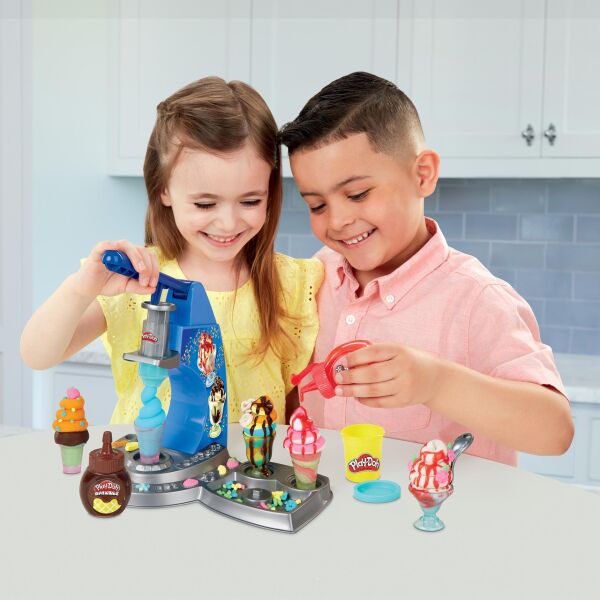 INT-E6688 PLAY-DOH RENKLI DONDURMA DUKKANIM 3