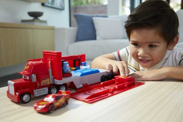 MATE-HDC75 CARS DONUSTURULEBILIR MACK OYUN SETI 3