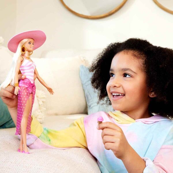 MATE-HPL73 BARBIE  PLAJ GUNU OYUN SETI BARBIE  4