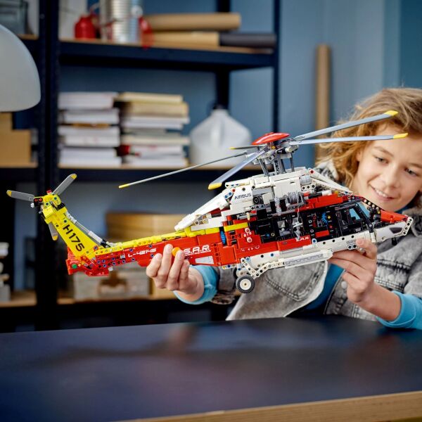 ADOL-LMT42145 AIRBUS H175 R HELICOPTER 2