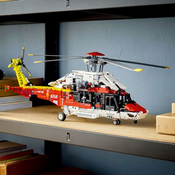 ADOL-LMT42145 AIRBUS H175 R HELICOPTER 2