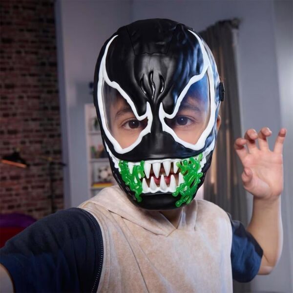 INT-G1828 SPD VENOM VERSUSFEATURE MASK 2