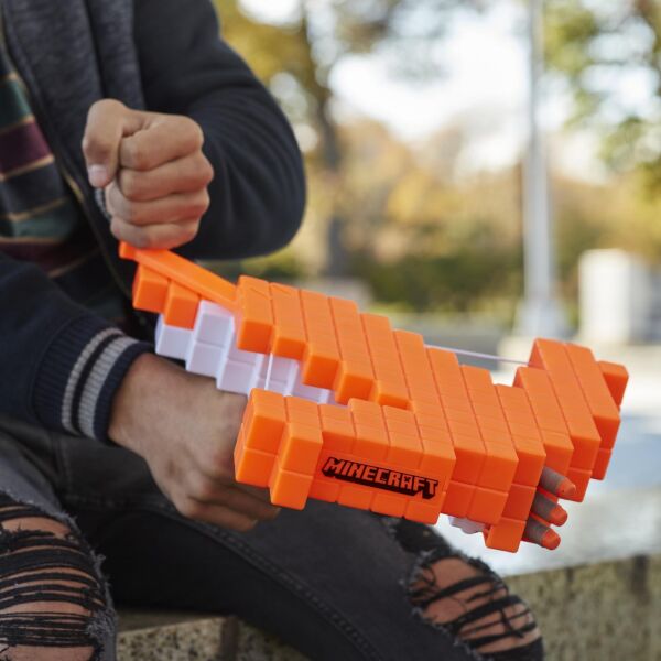 INT-F4415 NERF MINECRAFT PILLAGERS CROSSBOW 4