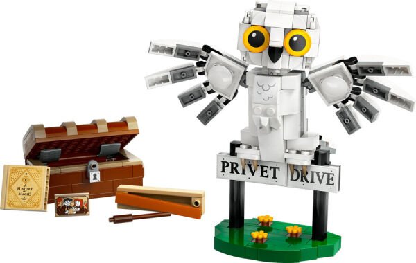 ADOL-LSH76425 HEDWIG AT 4 PRIVET DRIVE 16