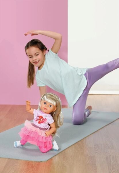 ADO-ZBB833018 BB KIZ KARDES BEBEK 43 CM 6