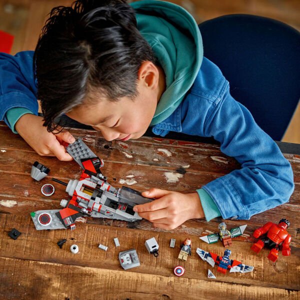 ADOL-LSS76292 CPT AMERICA AND R HULK 6