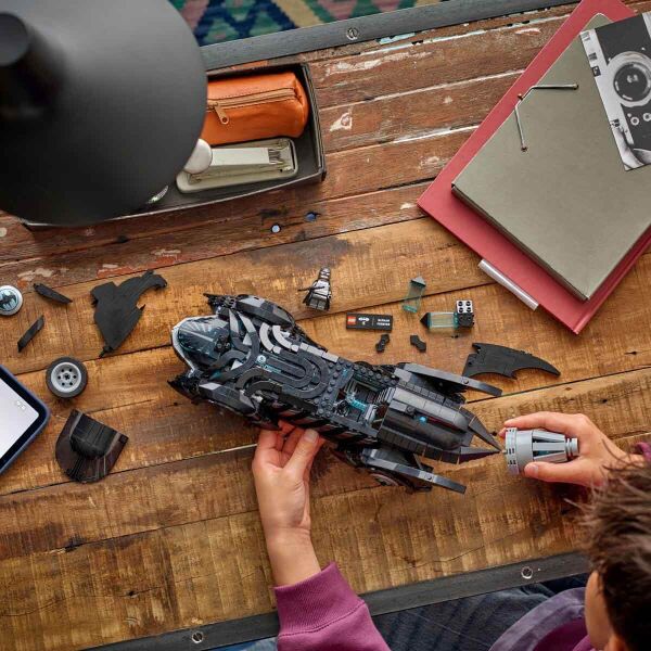 ADOL-LSS76304 BATMAN BATMOBIL 3