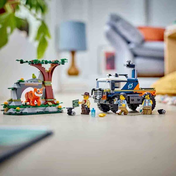 ADOL-LSC60426 JUNGLE E OFF ROAD TRUCK 3