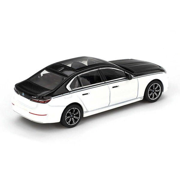 EKC-MGT00959-BL MINI GT 1/64 BMW I7 XDRIVE60 ALPINE WHITE / BL 24