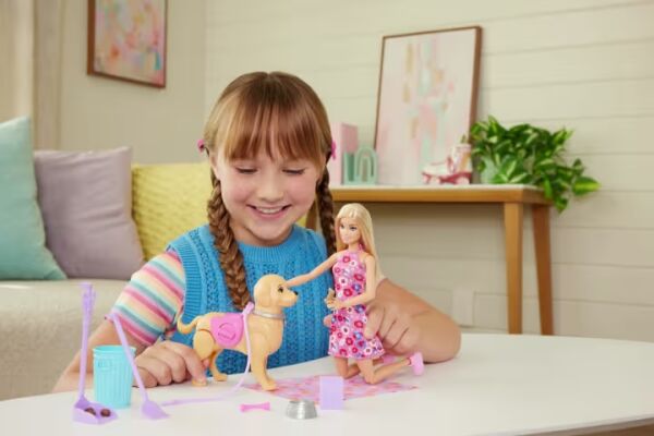 MATE-JJB46 BARBIE VE KOPEKCIGIN YURUYUS ZAMANI 4