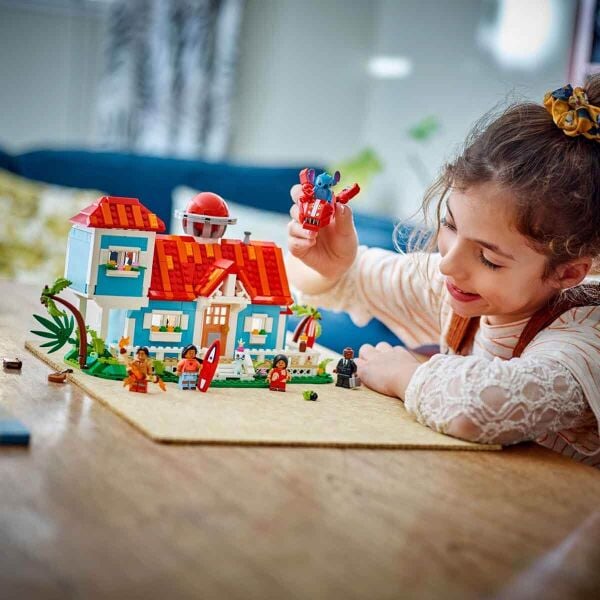 ADOL-LGP43268 WD LILO VE STICH PLAJ EVI 3