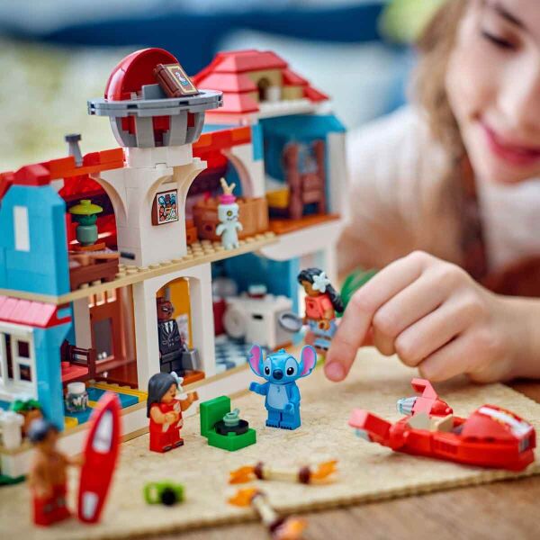 ADOL-LGP43268 WD LILO VE STICH PLAJ EVI 3