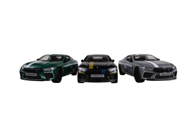 KZL-DC24222 BMW M8 1:24 ISIKLI SESLI 32