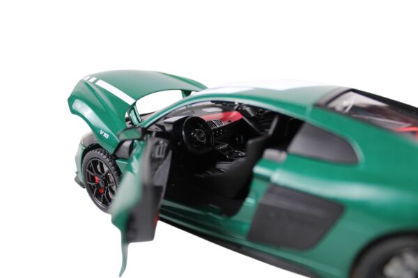 KZL-DC24272 AUDI R8 1:24 ISIKLI SESLI  32